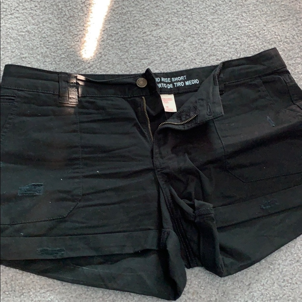 Ladies shorts black Mossimo mid rise